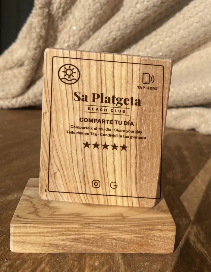Placa de ejemplo para un beach club